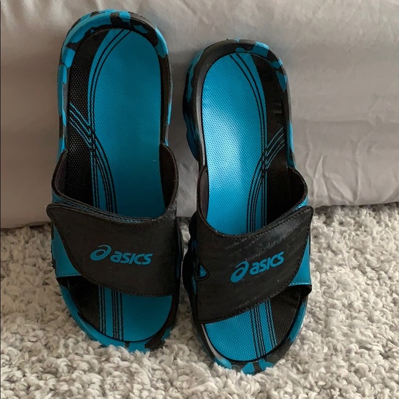 asics slide sandals